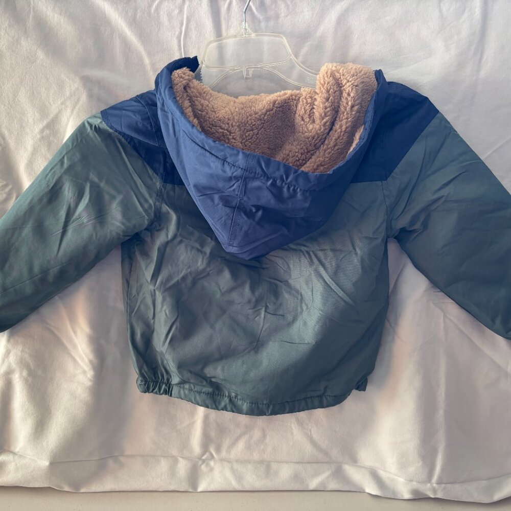 ๐ Carter's boys lightweight fleece lined jacket with hood, blue and green - NWT - Picture 3 of 3